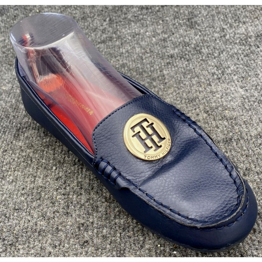 Tommy Hilfiger Wharmen Women's Size 7M Navy Blue Loafers Driving Mocs Gold Logo